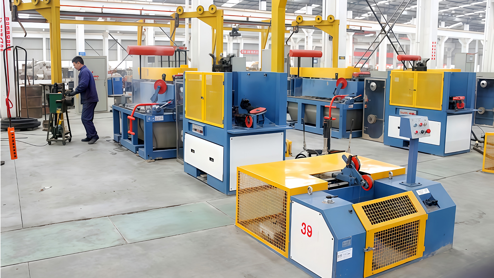 Hvilke fordele har en våd-type Wire Drawing Machine i forhold til et tør-type system med hensyn til trådkvalitet?